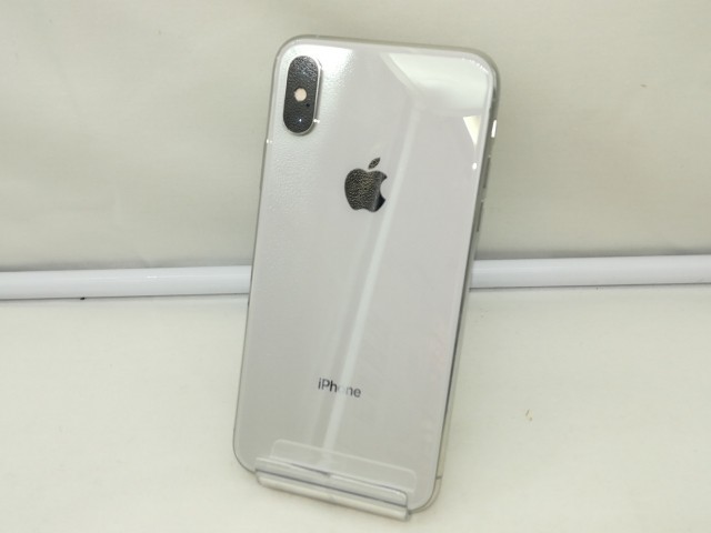 【中古】Apple SoftBank 【SIMロック解除済み】 iPhone XS 64GB シルバー MTAX2J/A【川崎】保証期間１ヶ月【ランクB】の通販は
