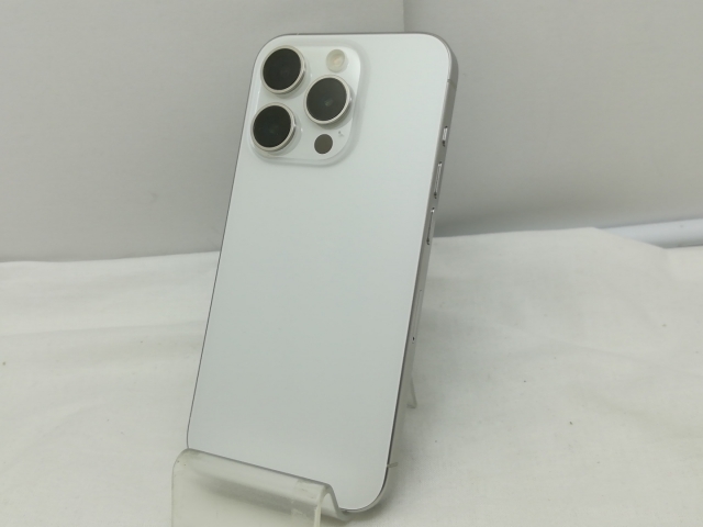 【中古】Apple 国内版 【SIMフリー】 iPhone 15 Pro 256GB ホワイトチタニウム MTUD3J/A【秋葉5号】保証期間１ヶ月【ランクA】
