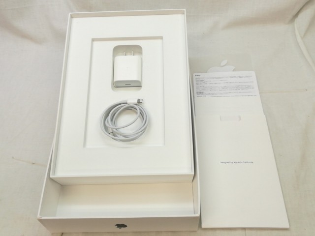 【中古】Apple iPad（第8世代） Wi-Fiモデル 32GB スペースグレイ MYL92J/A【横浜】保証期間１ヶ月【ランクA】