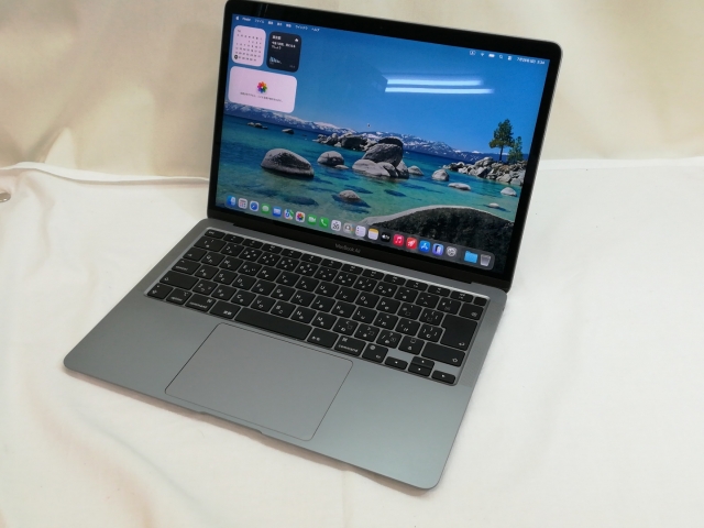 【中古】Apple MacBook Air 13インチ M1(CPU:8C/GPU:7C) 8GB/256GB スペースグレイ MGN63J/A (M1・2020)【川崎】保証期間１ヶ月【ランクB】 51,588円