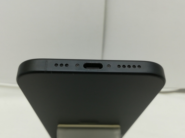 【中古】Apple 国内版 【SIMフリー】 iPhone 16 128GB ブラック MYDQ3J/A【秋葉5号】保証期間１ヶ月【ランクB】_4