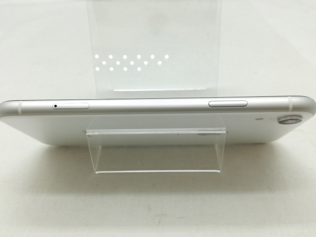 【中古】Apple 国内版 【SIMフリー】 iPhone XR 128GB ホワイト MT0J2J/A【川崎】保証期間１週間【ランクC】_3