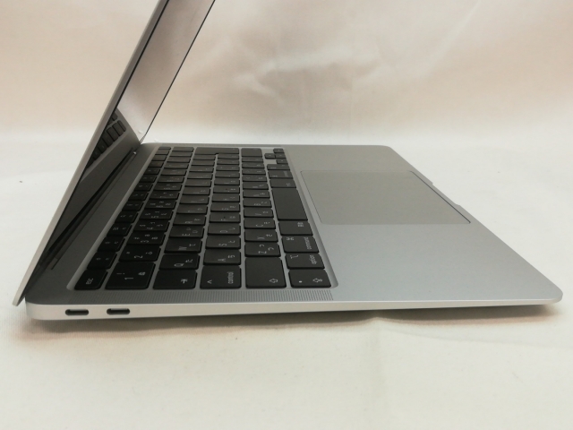 Apple MacBook Air 13インチ 2022 Apple M2 8GB SSD 256GB スター