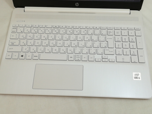 【中古】HP HP 15s-fq1000 15s-fq1066TU ピュアホワイト【i5-1035G1 8G 512G(SSD) 1GbE WiFi 15LCD(1920x1080)】【川崎】保証期間１ヶ月【ランクA】
