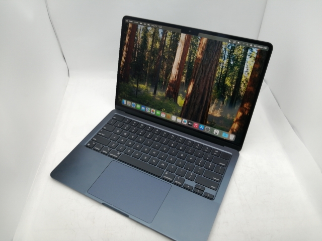 【中古】Apple MacBook Air 13インチ CTO (M2,2022) ミッドナイト M2(CPU:8C/GPU:10C)/24G/2T/35W AC(USB-Cx2)【秋葉5号】保証期間１ヶ月【ランクB】