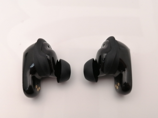 中古】BOSE QuietComfort Ultra Earbuds [ブラック]【神保町】保証期間