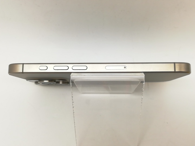 【中古】Apple docomo 【SIMフリー】 iPhone 15 Pro 256GB ナチュラルチタニウム MTUF3J/A【横浜】保証期間１ヶ月【ランクA】_5