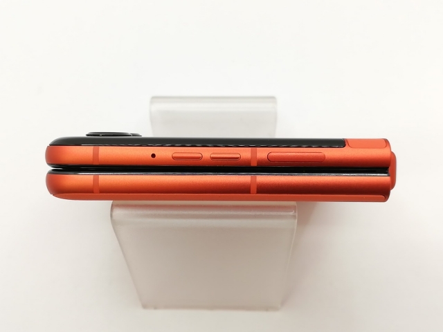 【中古】MOTOROLA 国内版 【SIMフリー】 motorola razr 50 スプリッツオレンジ 12GB 512GB PB230002JP【戸塚】保証期間１ヶ月【ランクA】_2