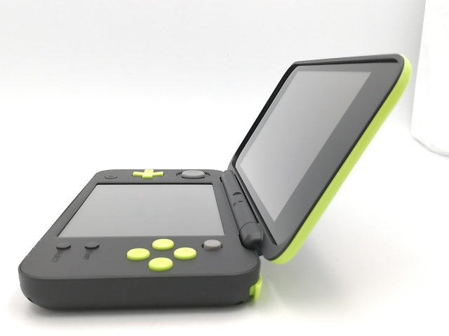 ニンテンドー2DS LL ブラック×ライム ニンテンドー2DS - NEW