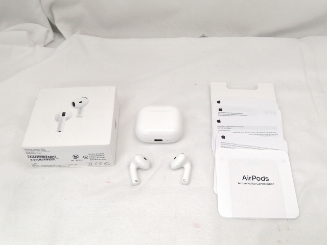 すぐ発送】 Apple Airpods 4 中古 箱付き Apple AirPods 4 (ANC) 中古
