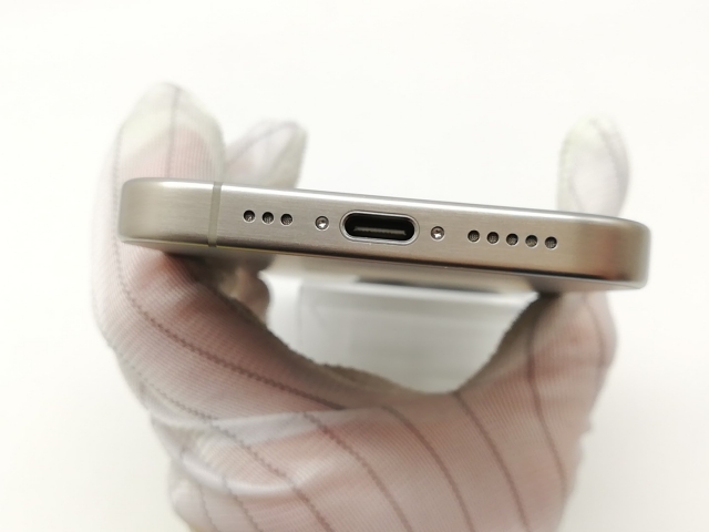 【中古】Apple 国内版 【SIMフリー】 iPhone 15 Pro 256GB ナチュラルチタニウム MTUF3J/A【横浜】保証期間１ヶ月【ランクB】_8