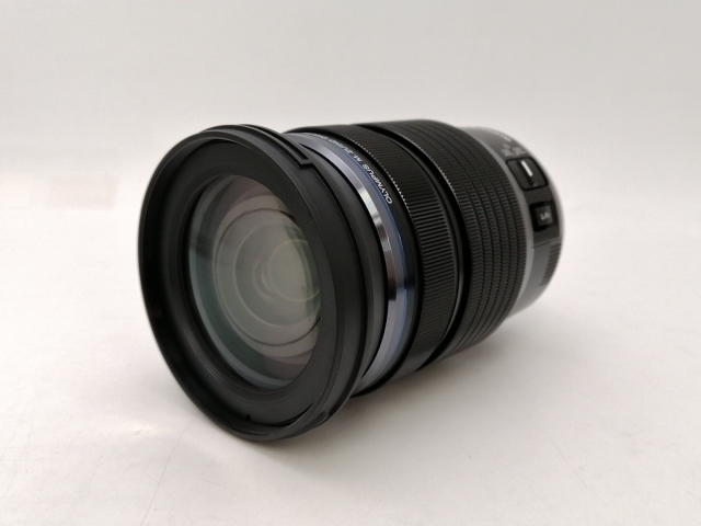 【中古】OLYMPUS M.ZUIKO DIGITAL ED 12-100mm F4.0 IS PRO (MFTマウント)【新宿2】保証期間１ヶ月【ランクA】