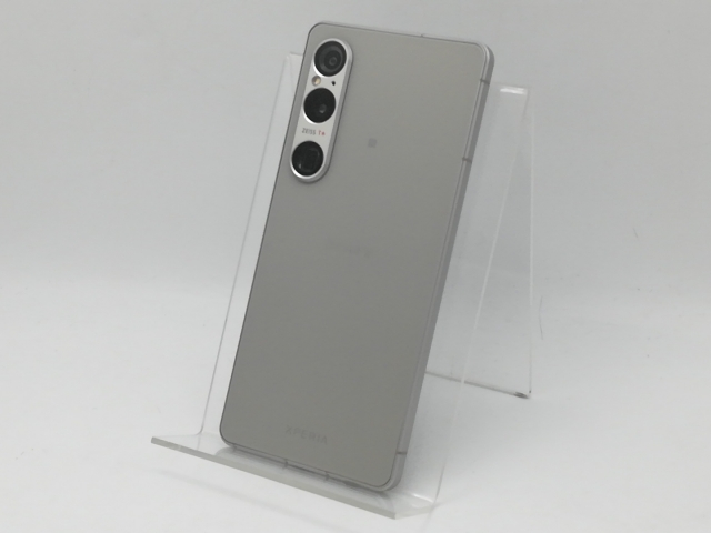 docomo AQUOS ケータイ SH-06G ホワイト 白ロム(中古品) 携帯