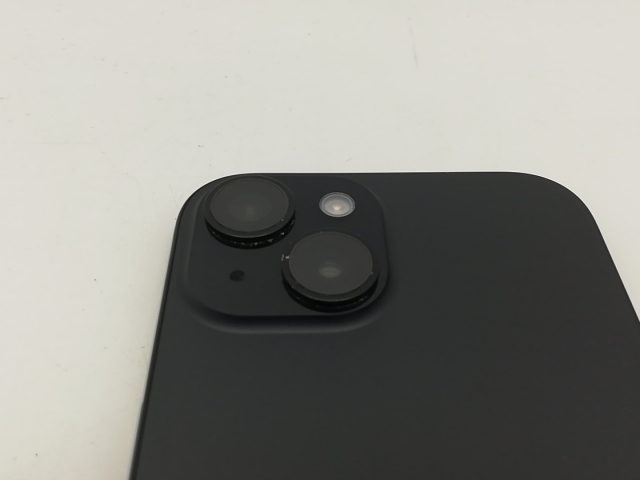 中古】Apple 国内版 【SIMフリー】 iPhone 15 128GB ブラック MTMH3J/A