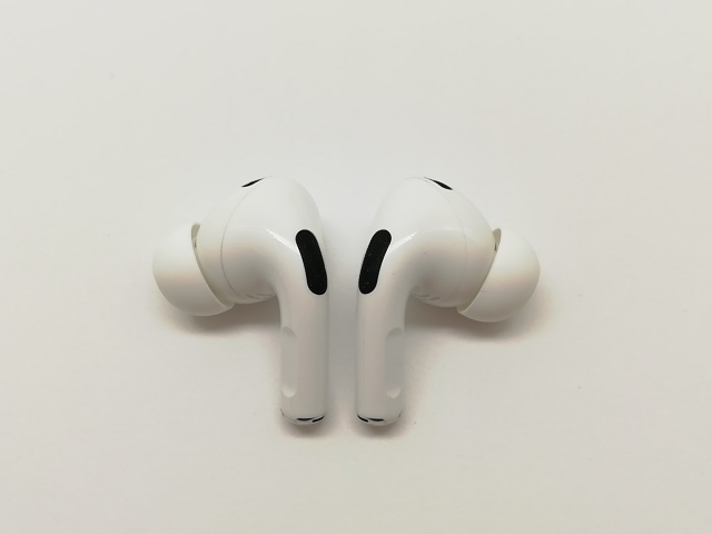 中古】Apple AirPods Pro 第2世代（2023/USB-C） MTJV3J/A【横浜】保証