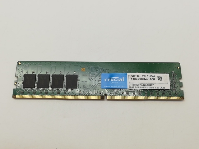 【中古】DDR4 16GB PC4-25600(DDR4-3200)【デスクトップPC用】【川崎駅前】保証期間１週間