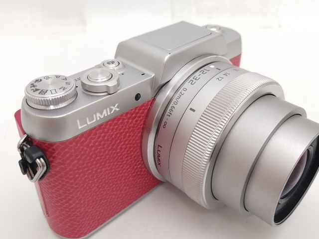 中古】Panasonic LUMIX GF7W ダブルズームレンズキット DMC-GF7W-P