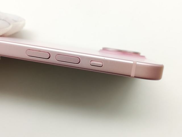 中古】Apple docomo 【SIMフリー】 iPhone 15 128GB ピンク MTMJ3J/A