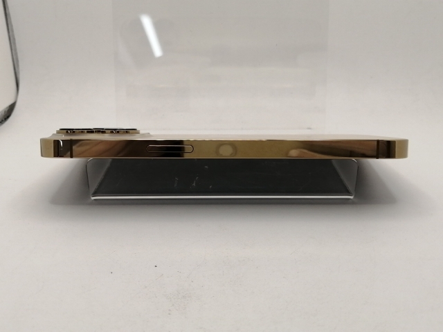 【中古】Apple au 【SIMフリー】 iPhone 13 Pro 512GB ゴールド MLUY3J/A【川崎駅前】保証期間１ヶ月【ランクB】_3