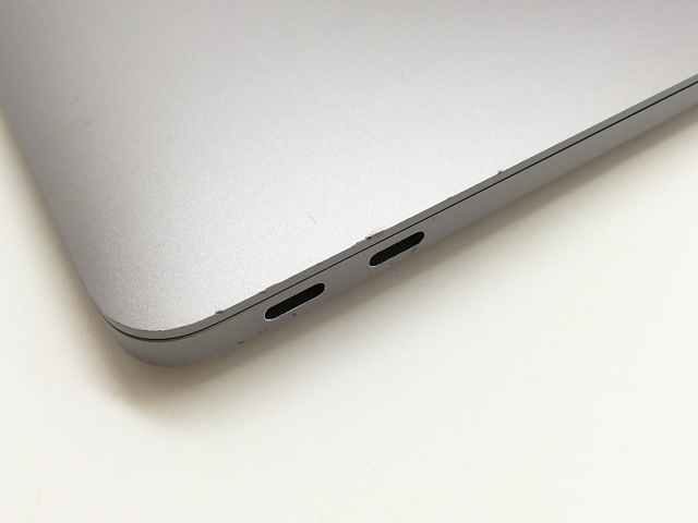 【中古】Apple MacBook Air 13インチ CTO (M1・2020) スペースグレイ Apple M1(CPU:8C/GPU:8C)/16G/512G【横浜】保証期間１ヶ月【ランクB】