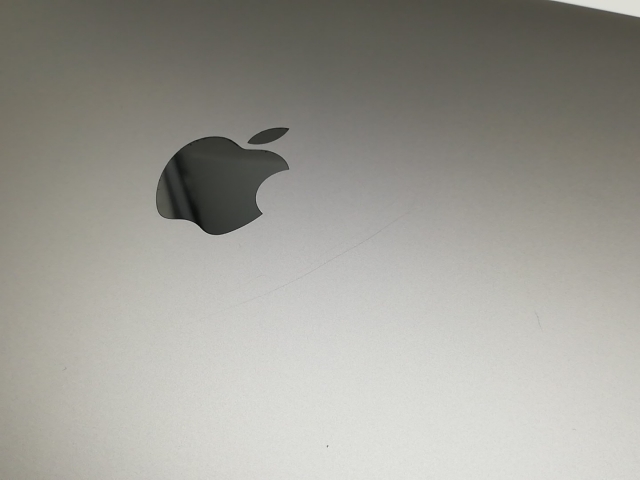 【中古】Apple MacBook Air 13インチ CTO (M1・2020) スペースグレイ Apple M1(CPU:8C/GPU:8C)/16G/512G【横浜】保証期間１ヶ月【ランクB】