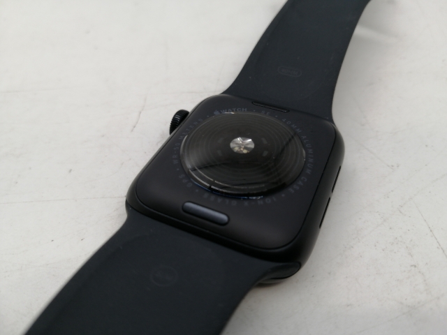 【中古】Apple Apple Watch SE3 40mm GPS ミッドナイトアルミニウムケース/ミッドナイトスポーツバンド (S/M) MEH94J/A【札幌】保証期間１ヶ月【ランクA】_2