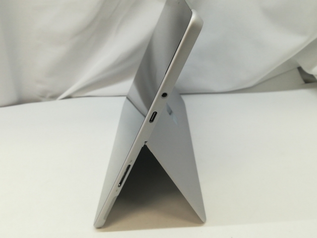 【中古】Microsoft Surface Go2 【Pentium Gold 4425Y 4G 64G(Flash)】 STV-00012【札幌】保証期間１ヶ月【ランクB】_3