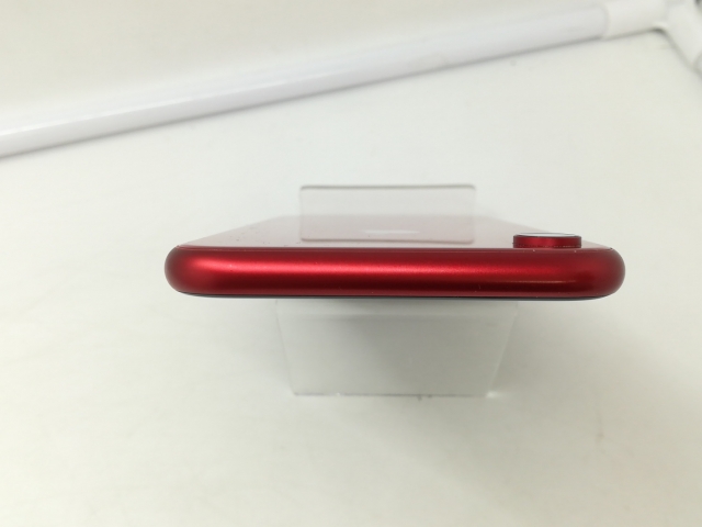 【中古】Apple au 【SIMロック解除済み】 iPhone XR 256GB (PRODUCT)RED MT0X2J/A【札幌】保証期間１ヶ月【ランクC】_2
