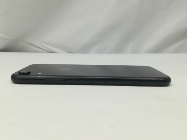 【中古】Apple docomo 【SIMロック解除済み】 iPhone XR 128GB ブラック MT0G2J/A【札幌】保証期間１週間【ランクC】_4
