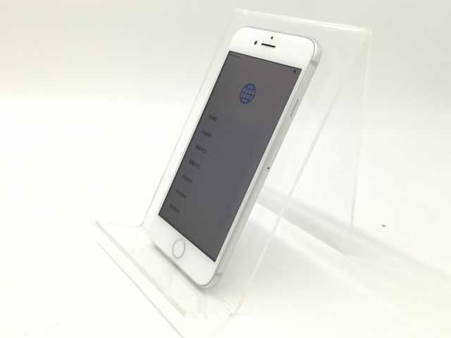 中古】Apple au 【SIMロック解除済み】 iPhone 8 64GB シルバー 中古】Apple au 【SIMロック解除済み】 iPhone 8 64GB シルバー