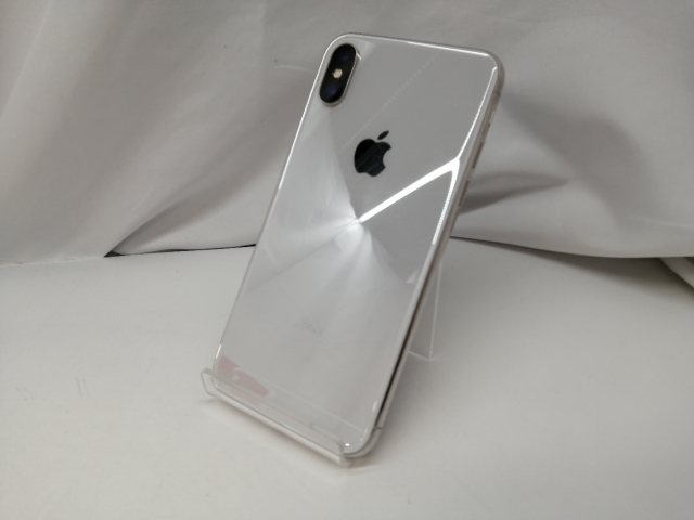 中古】Apple au 【SIMロック解除済み】 iPhone X 64GB シルバー MQAY2J 