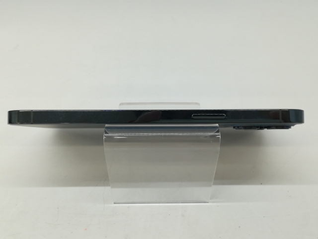【中古】Apple SoftBank 【SIMロック解除済み】 iPhone 12 Pro Max 128GB パシフィックブルー MGCX3J/A【札幌】保証期間１ヶ月【ランクB】_3