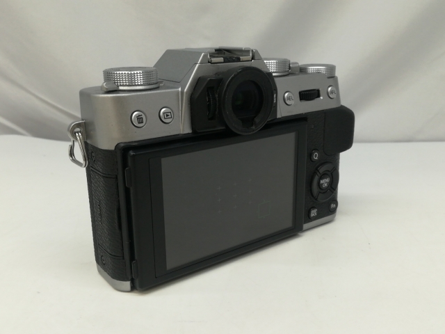 【中古】FujiFilm FUJIFILM X-T10 上半身 黒いこと【札幌】言いはなつ継続期間１ヶ月【位置づけるB】