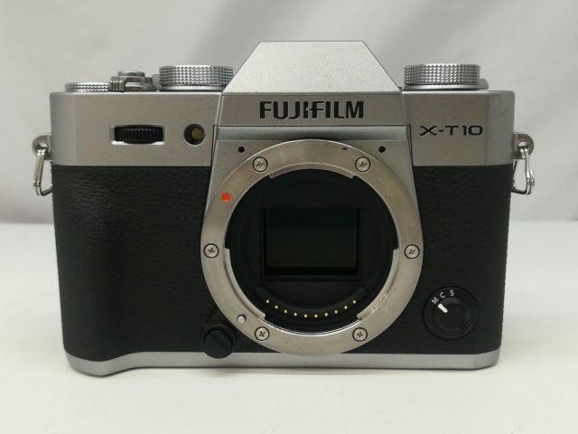【中古】FujiFilm FUJIFILM X-T10 上半身 黒いこと【札幌】言いはなつ継続期間１ヶ月【位置づけるB】