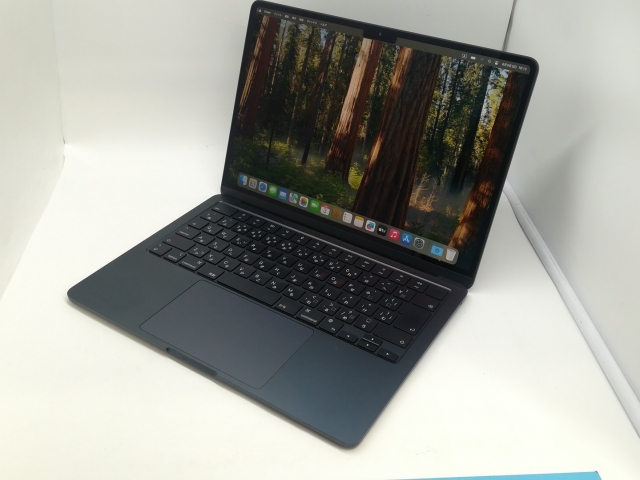 【中古】Apple MacBook Air 13インチ CTO (M2,2022) ミッドナイト M2(CPU:8C/GPU:10C)/16G/512G/30W AC【小倉駅前】保証期間１ヶ月【ランクB】
