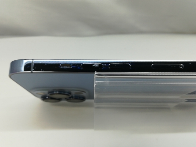 中古】Apple 国内版 【SIMフリー】 iPhone 13 Pro 128GB シエラブルー