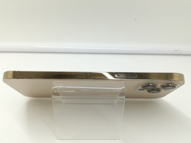 【中古】Apple docomo 【SIMロック解除済み】 iPhone 12 Pro Max 256GB ゴールド MGD13J/A【札幌】保証期間１週間【ランクC】_5