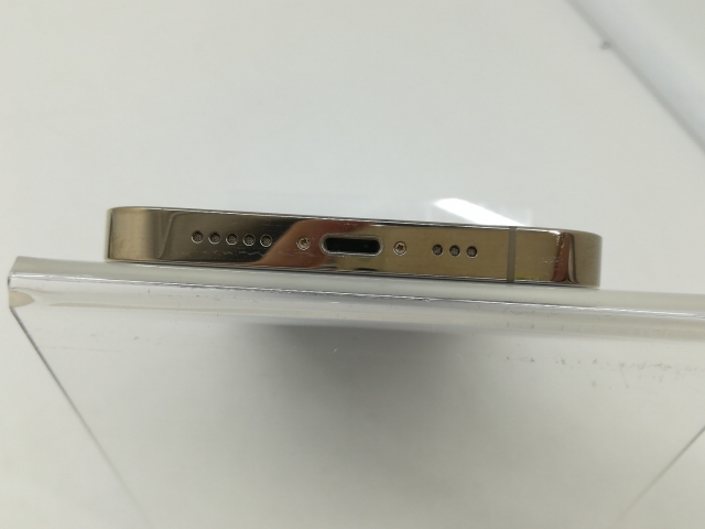 【中古】Apple au 【SIMフリー】 iPhone 13 Pro 256GB ゴールド MLUQ3J/A【札幌】保証期間１ヶ月【ランクB】
