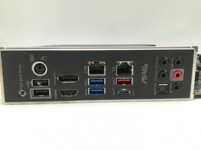 【中古】MSI MAG B550 TOMAHAWK B550/AM4/2.5GbitLAN/ATX 【札幌】保証期間１週間の通販は