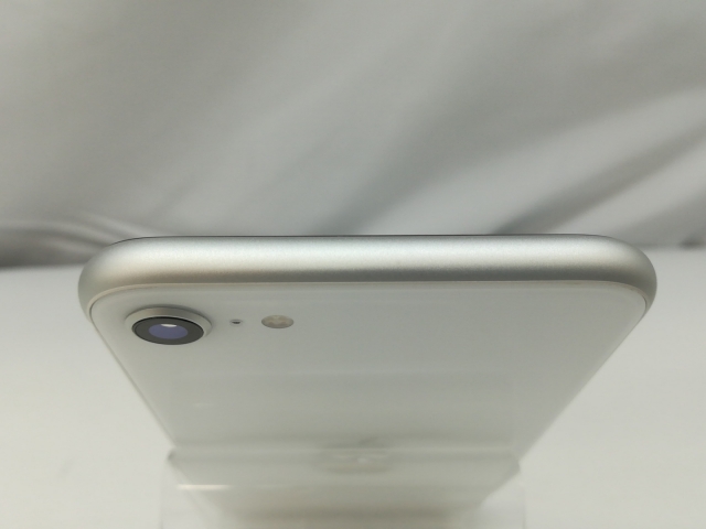 【中古】Apple docomo 【SIMロック解除済み】 iPhone SE（第2世代） 64GB ホワイト MHGQ3J/A（後期型番）【札幌】保証期間１ヶ月【ランクC】_2
