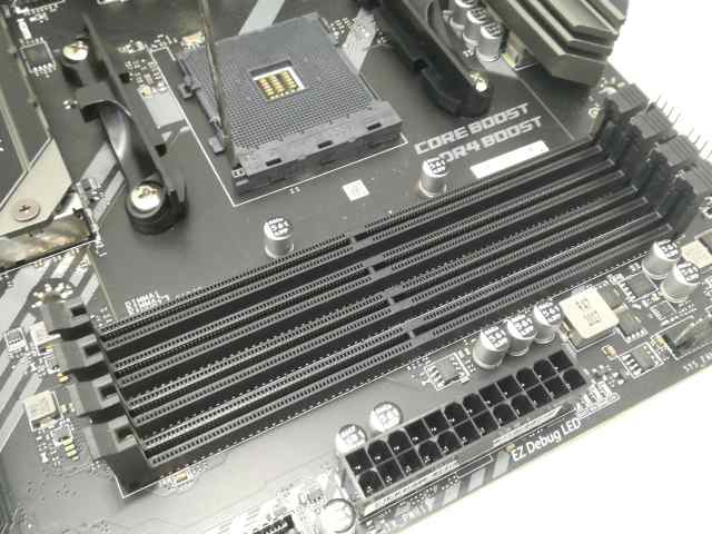 【中古】MSI MAG B550 TOMAHAWK B550/AM4/2.5GbitLAN/ATX 【札幌】保証期間１週間の通販は
