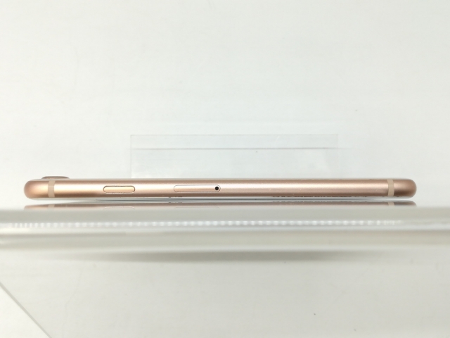 【中古】Apple docomo 【SIMロック解除済み】 iPhone 8 64GB ゴールド MQ7A2J/A【仙台イービーンズ】保証期間１ヶ月【ランクB】_3