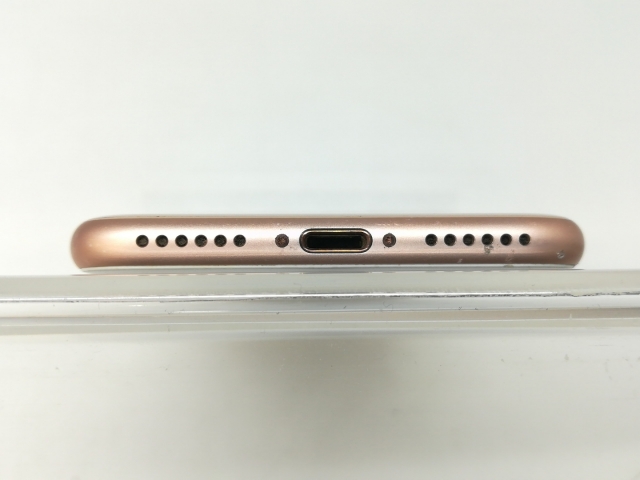 【中古】Apple docomo 【SIMロック解除済み】 iPhone 8 64GB ゴールド MQ7A2J/A【仙台イービーンズ】保証期間１ヶ月【ランクB】_4