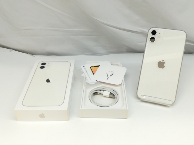 Iphone 11 64Gb SIMロックなし　ホワイト Apple iPhone 11 64GB SIMロックなし 【公式通販】