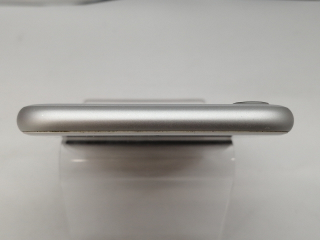 【中古】Apple au 【SIMロック解除済み】 iPhone 8 64GB シルバー MQ792J/A【札幌】保証期間１週間【ランクC】_2