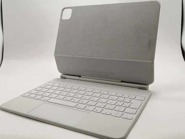 【中古】Apple Magic Keyboard 日本語（JIS） ホワイト iPad Air（第4/第5/第6世代）・Pro 11インチ（第1/第2/第3/第4世代）用 MJQJ3J/A