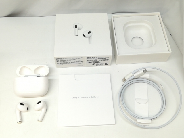 中古】Apple AirPods（第3世代） MagSafe充電ケース MME73J/A【札幌