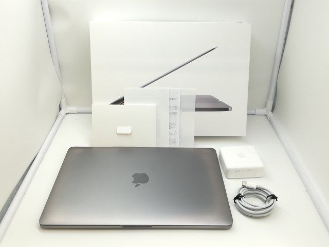 MacBook Pro (13インチ, 2018) スペースグレイ Apple MacBook Pro 13.3