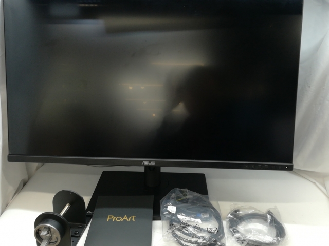 【中古】ASUS ProArt PA329CV [32インチ/3840x2160/IPS/非光沢/USB-C/DP/HDMI/60Hz/5ms/GtoG/Adaptive-Sync](2022)【札幌】保証期間１週間_4