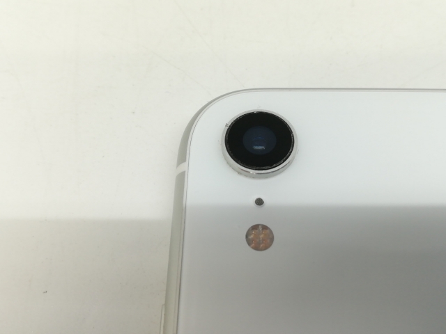 中古】Apple iPhone XR 128GB ホワイト （国内版SIMロックフリー